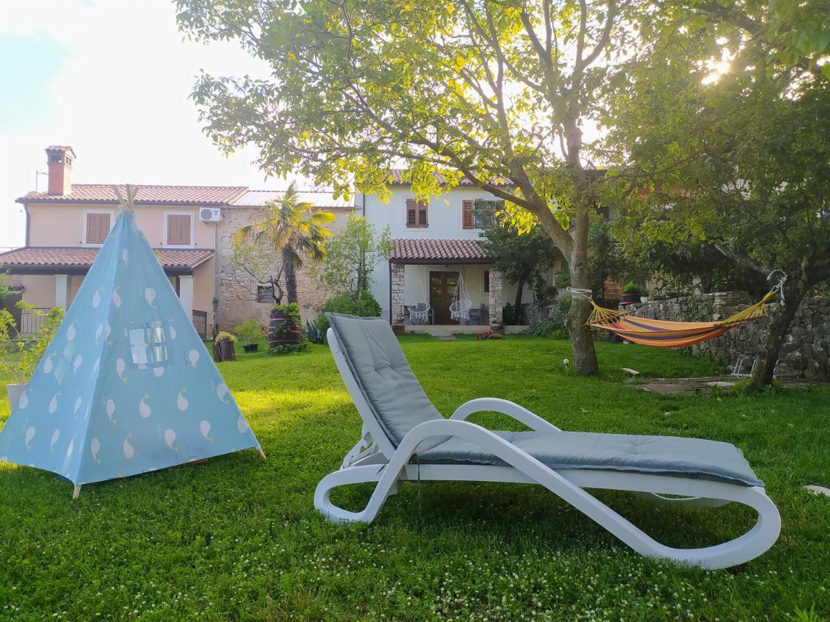 Apartma Parenzana, Little Row House With Big Yard In Istria *